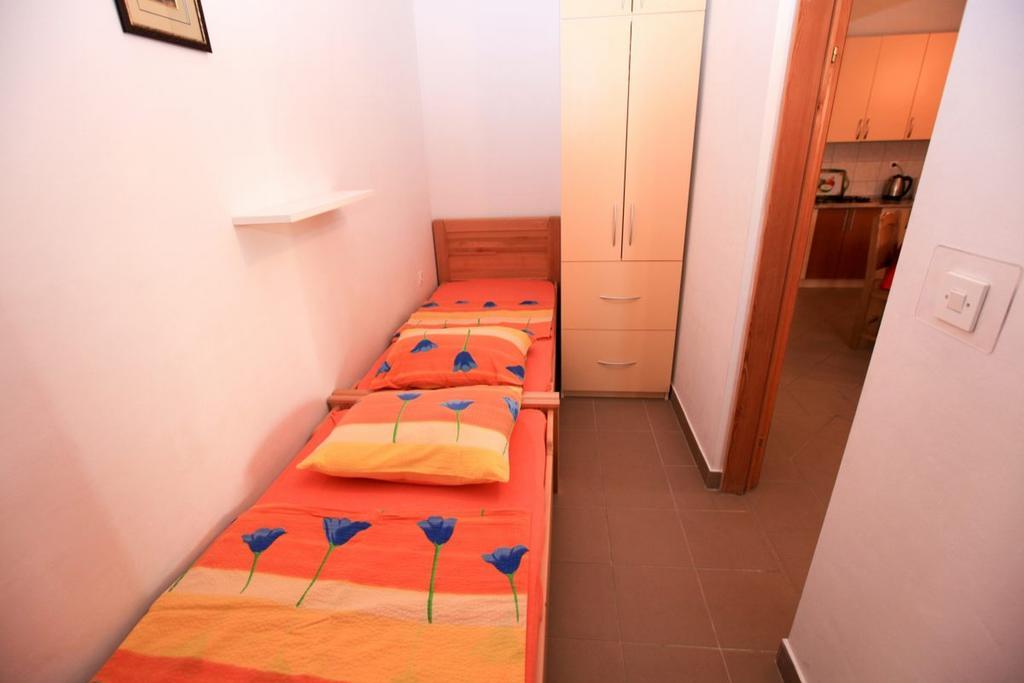 Apartments Franc Povljana Habitación foto