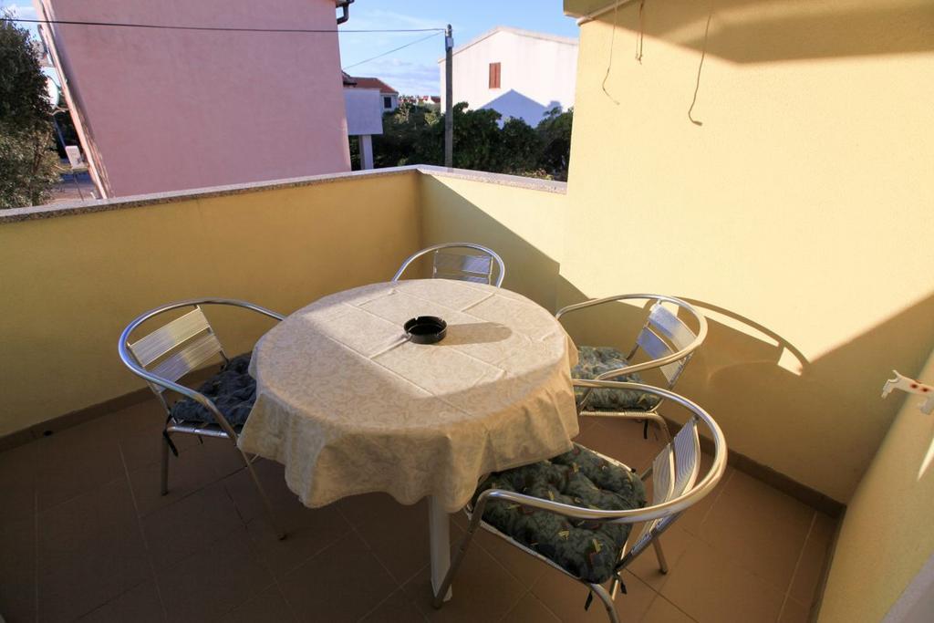 Apartments Franc Povljana Habitación foto