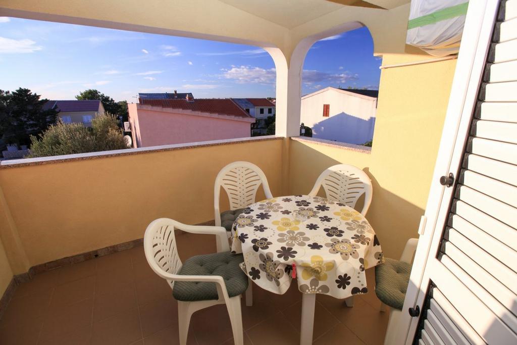 Apartments Franc Povljana Habitación foto